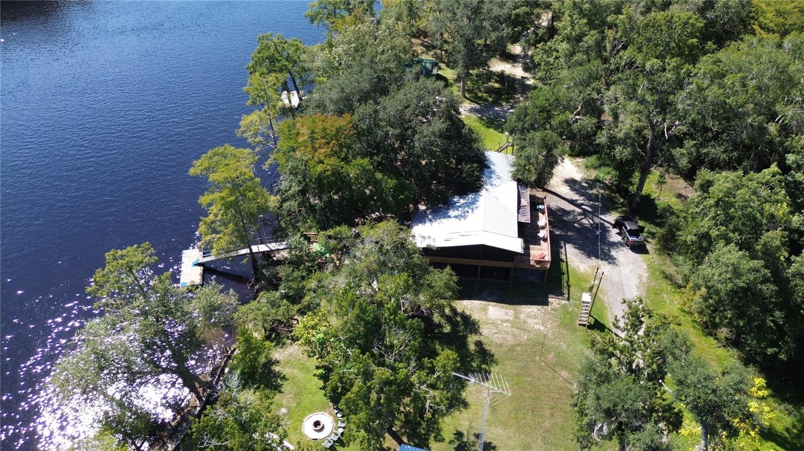 BLUFFS/SUWANNE - Residential