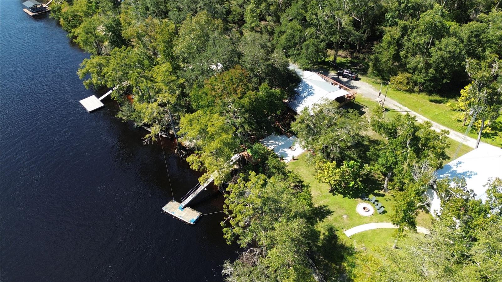 BLUFFS/SUWANNE - Residential