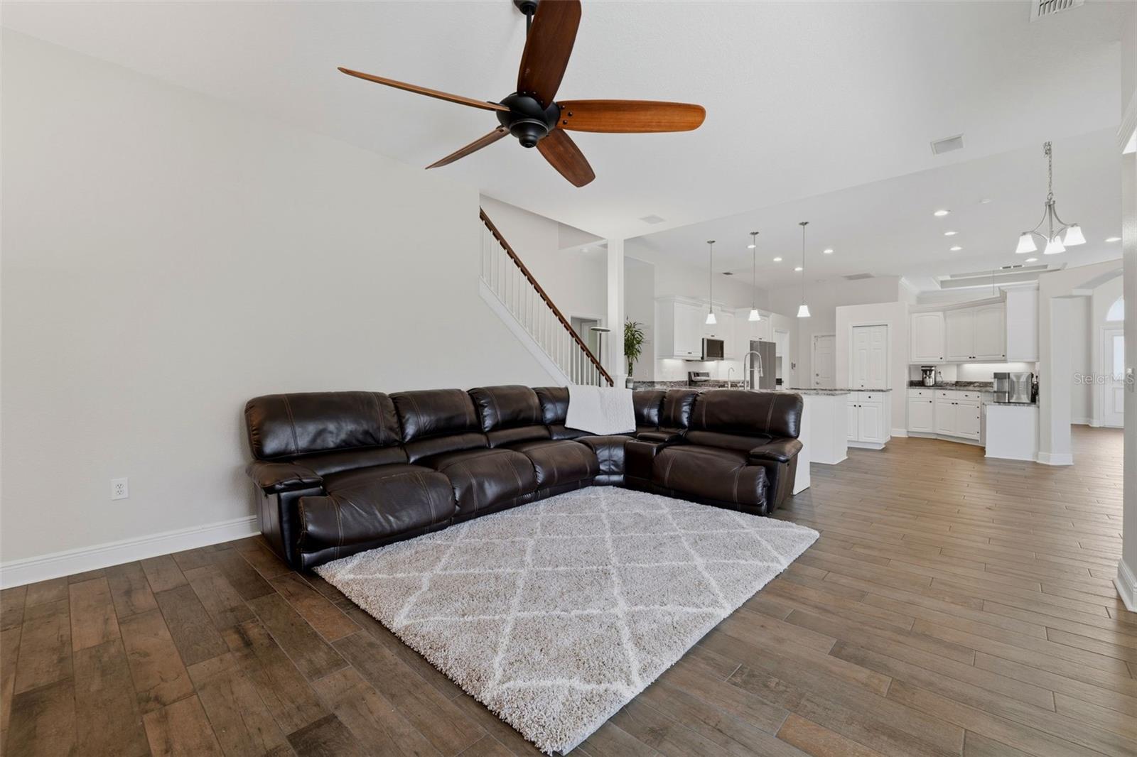 FOX WOOD PH 6 - Residential