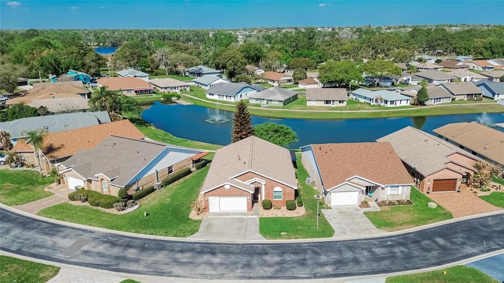 Photo of 6144 Silver Lakes Drive E, Lakeland, FL 33810 (MLS # L4960153)