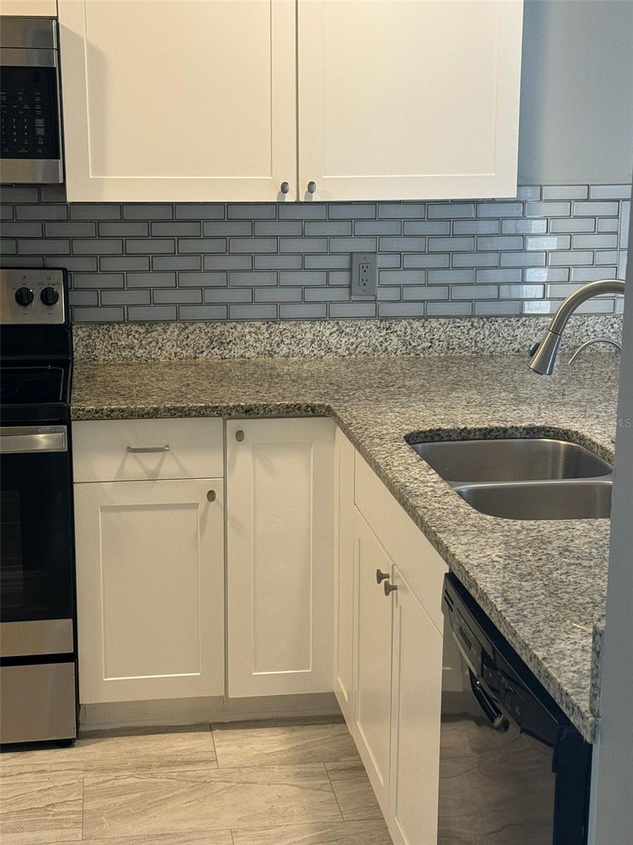 PORT MALABAR COUNTRY CLUB UNIT 07 REP 01 - Residential