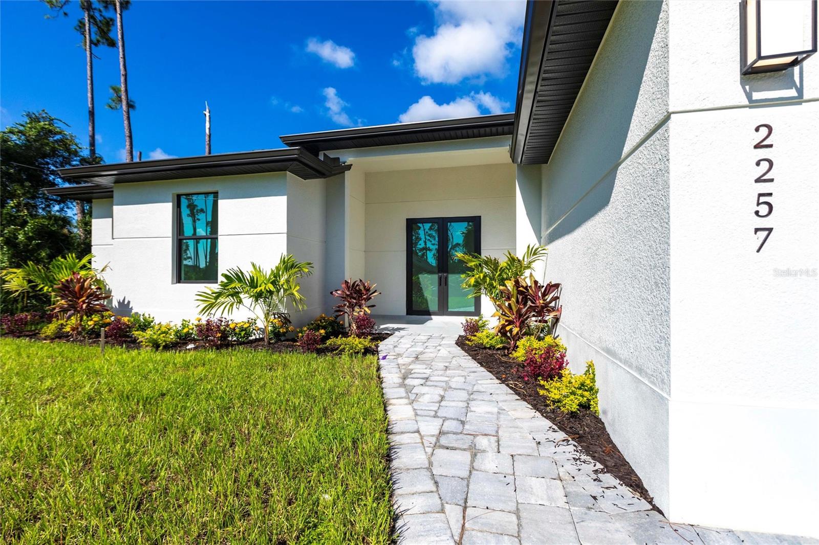 2257 HAGOPLAN LANE