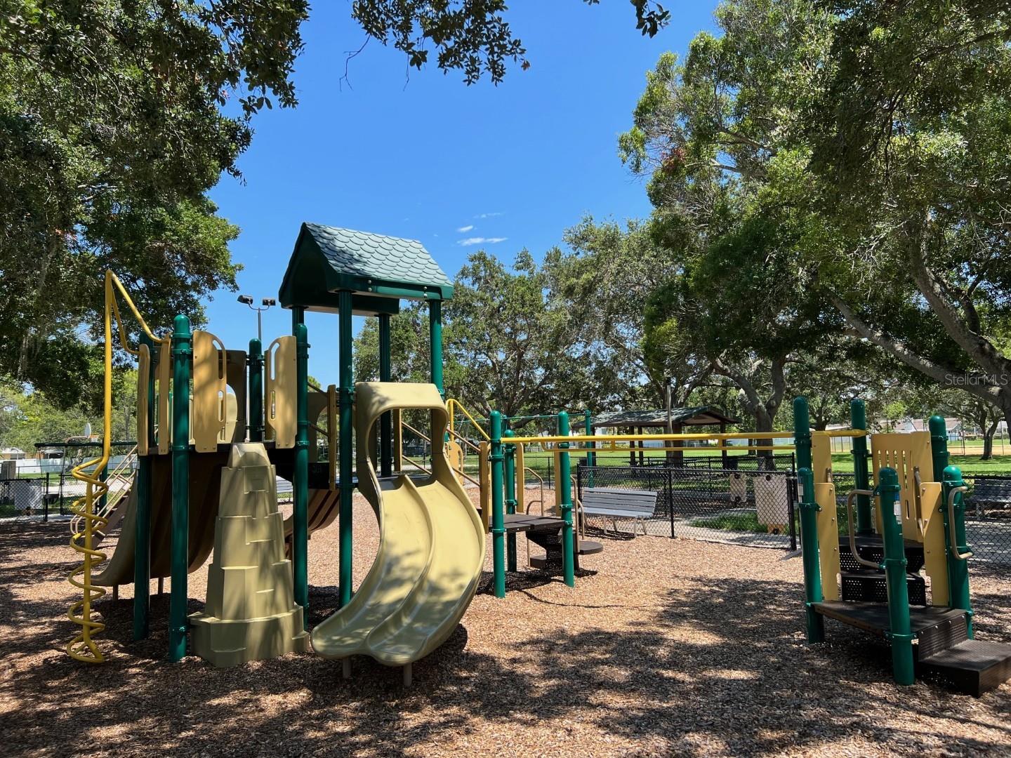 SHOREACRES CENTER - Residential