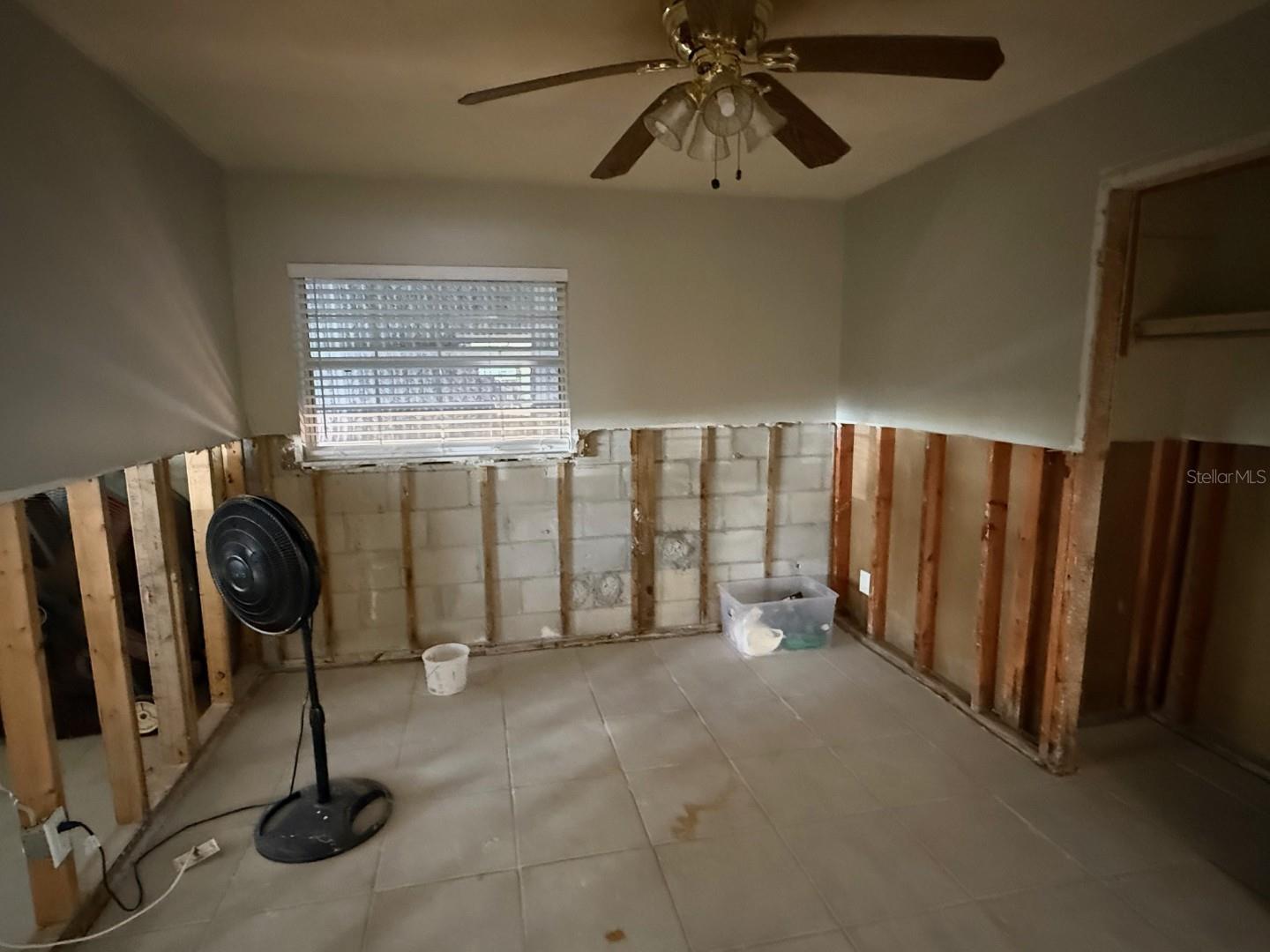 SHOREACRES CENTER - Residential