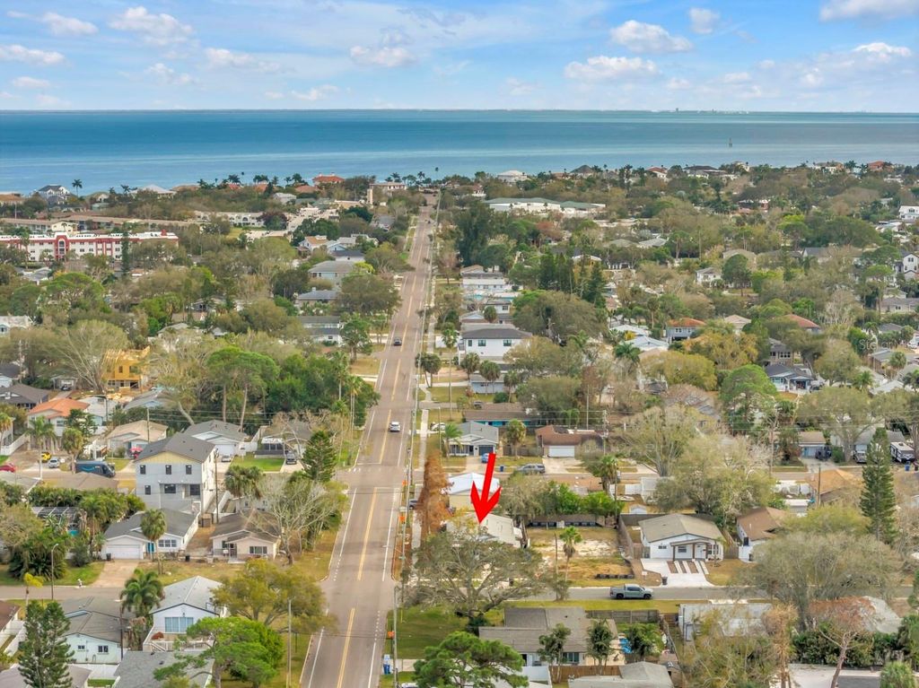 Photo of 1798 New Hampshire Avenue NE, St Petersburg, FL 33703 (MLS # TB8478616)