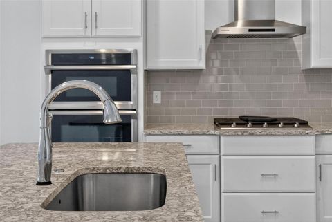 Tiny photo for 8677 Bridgeport Bay Circle, Mount Dora, FL 32757 (MLS # O6348415)