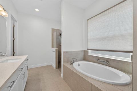 Tiny photo for 8677 Bridgeport Bay Circle, Mount Dora, FL 32757 (MLS # O6348415)