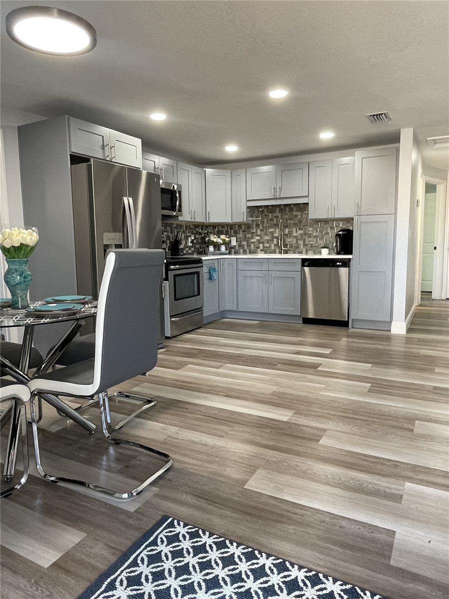 SOUTHERN COMFORT HOMES UNIT - Residential Lease