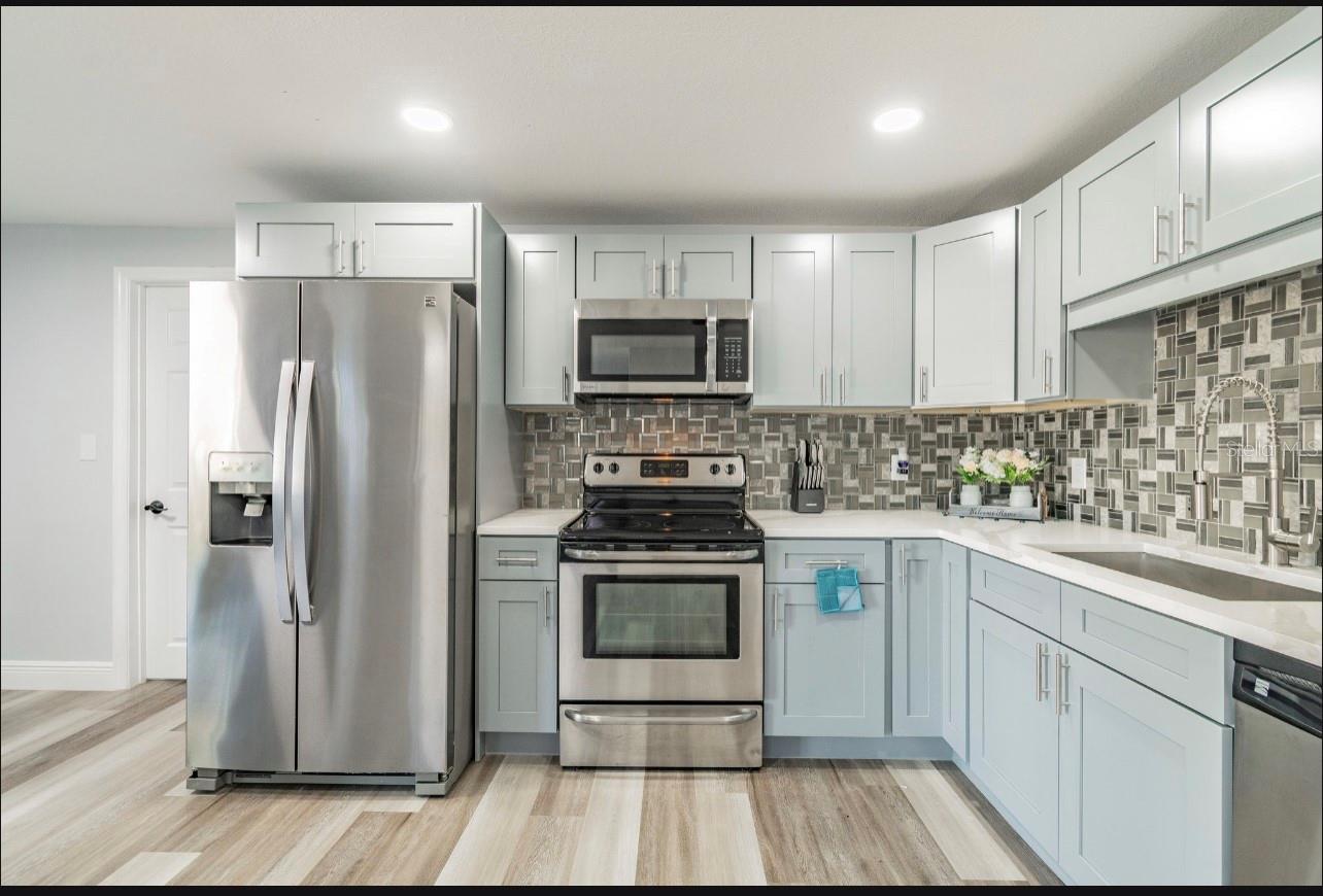 SOUTHERN COMFORT HOMES UNIT - Residential Lease