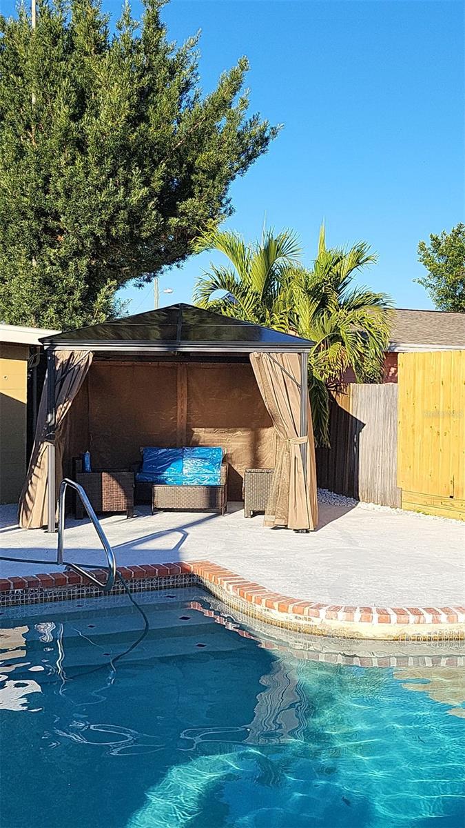 SOUTHERN COMFORT HOMES UNIT - Residential Lease