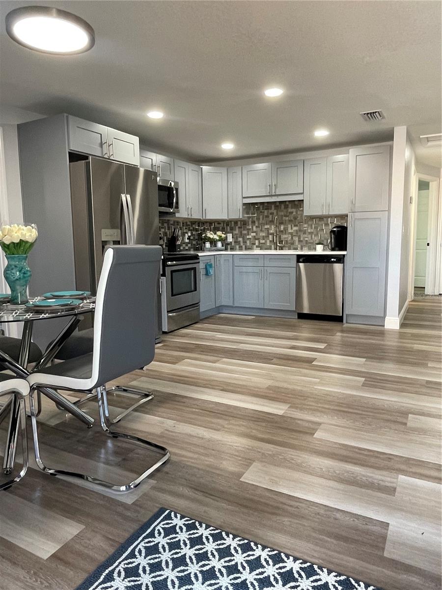 SOUTHERN COMFORT HOMES UNIT - Residential Lease