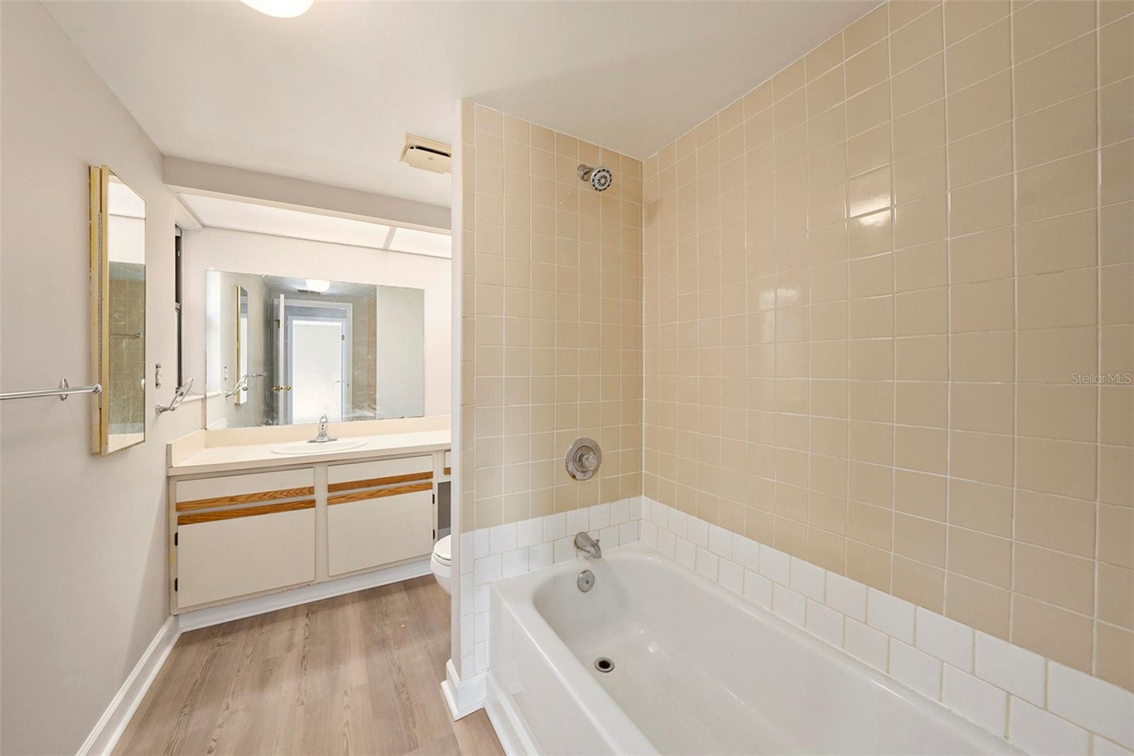 MANORS OF FOREST LAKES THE PH 2 - Residential