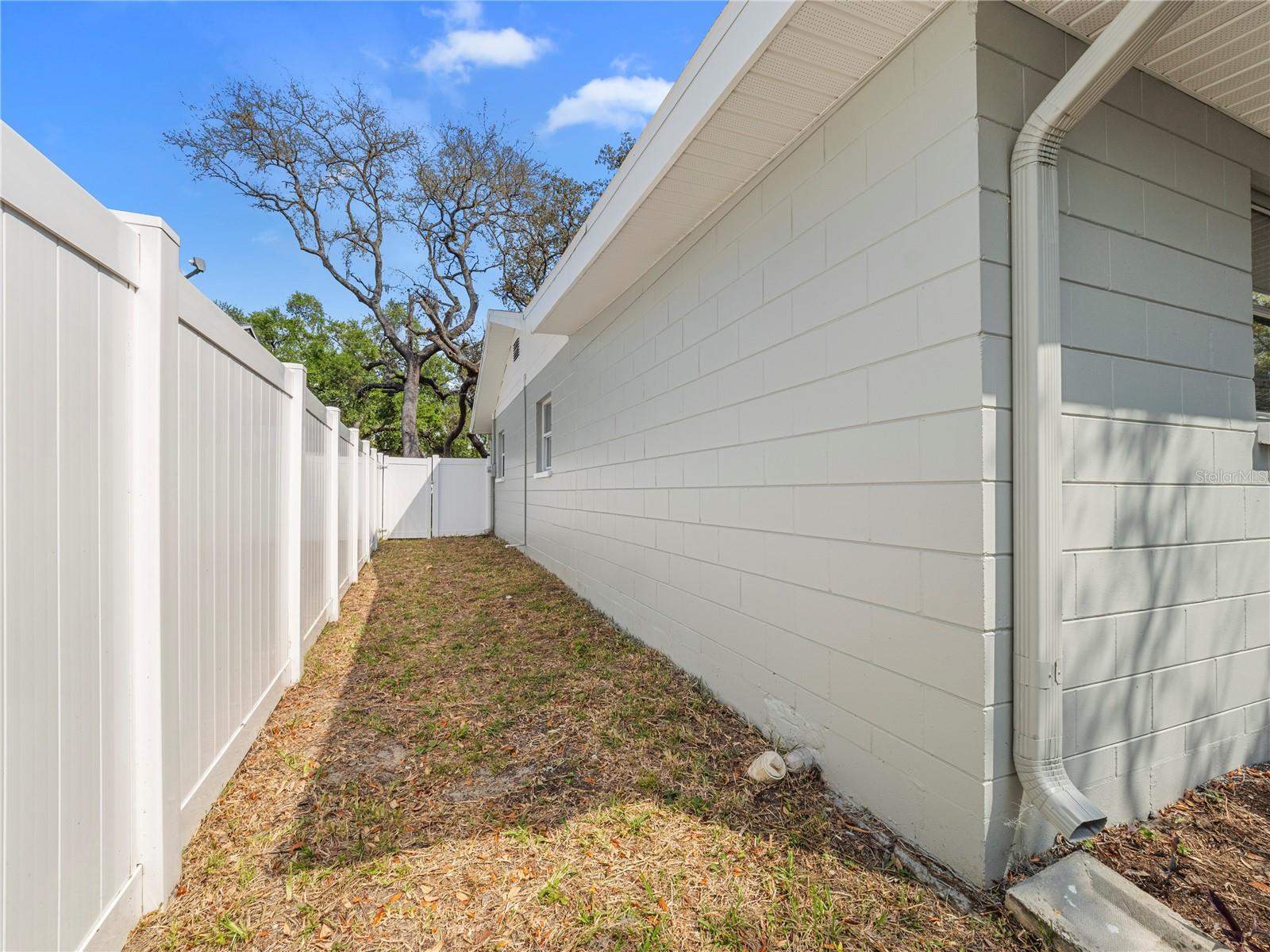 COLLEGE VILLAGE SUB - Residential