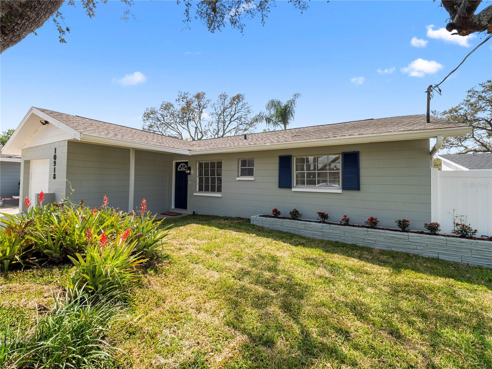 COLLEGE VILLAGE SUB - Residential