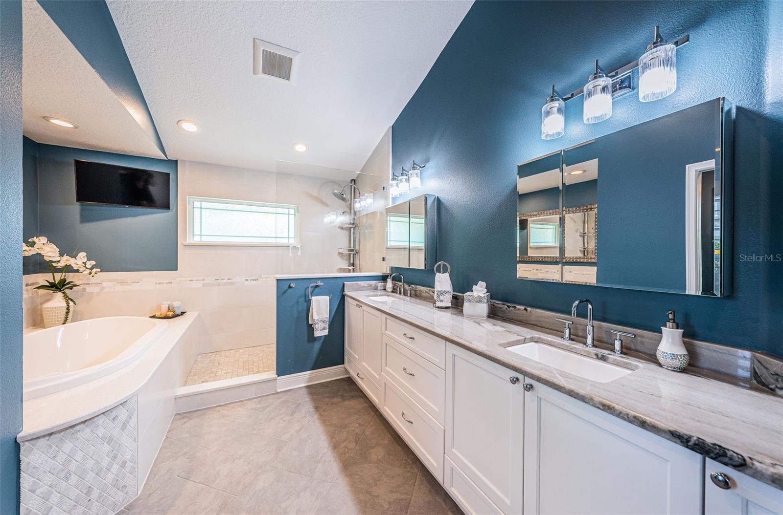 BAYWAY ISLES UNIT 2 REP - Residential