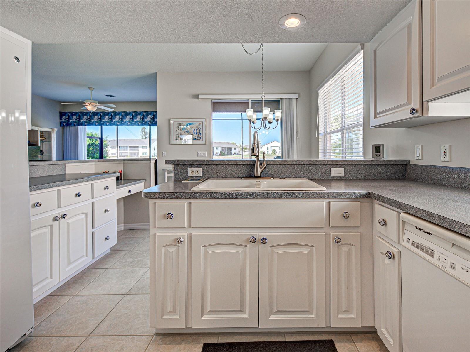 SAWGRASS - Residential