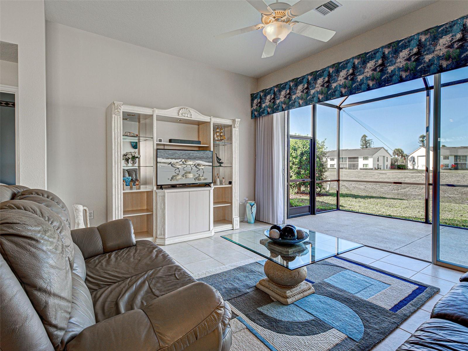 SAWGRASS - Residential