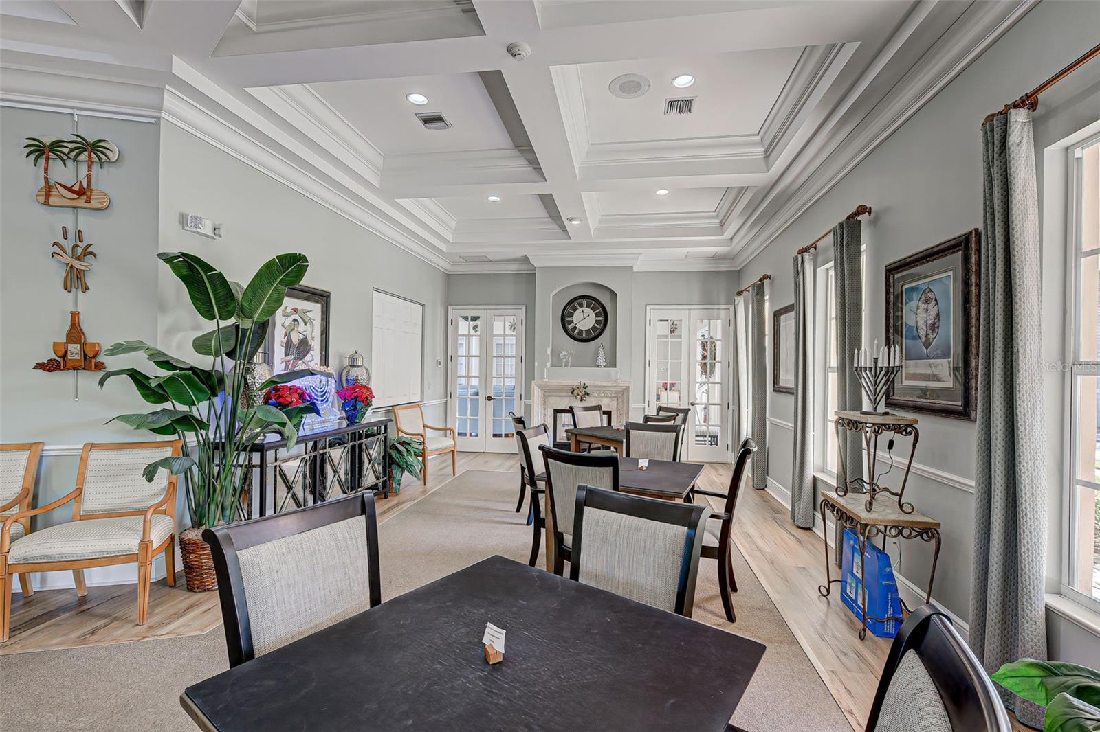 SAWGRASS - Residential