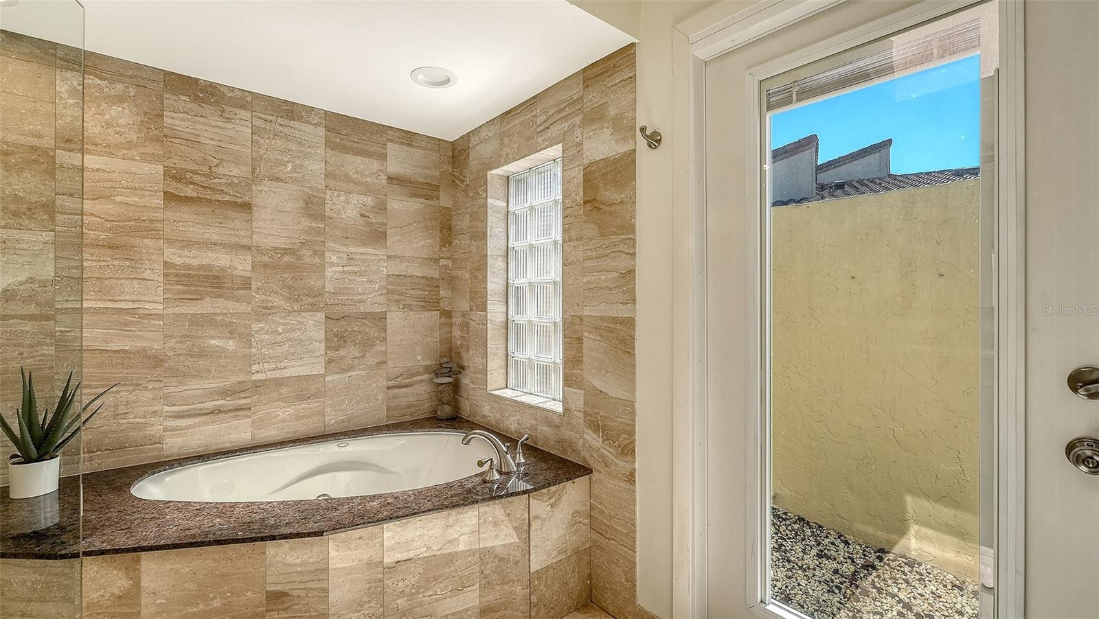 HARBOUR OAKS 2 - Residential