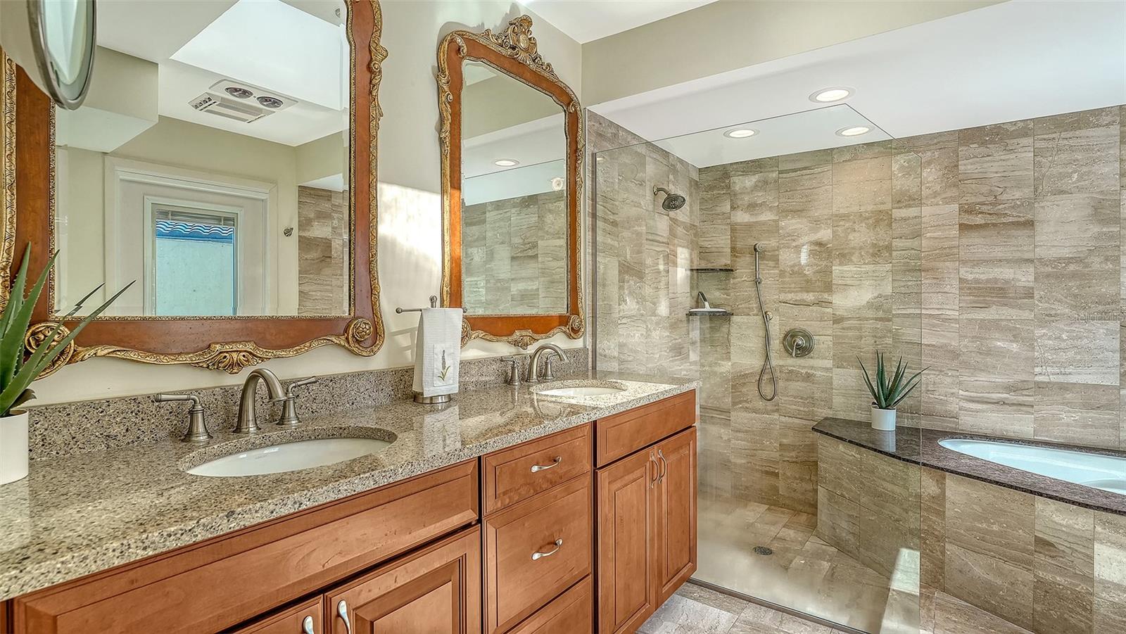 HARBOUR OAKS 2 - Residential