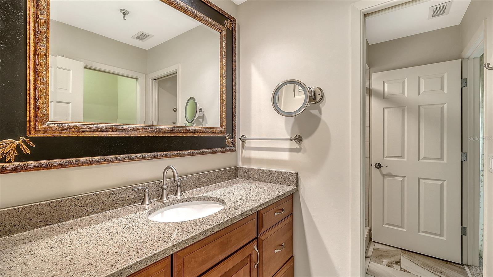 HARBOUR OAKS 2 - Residential