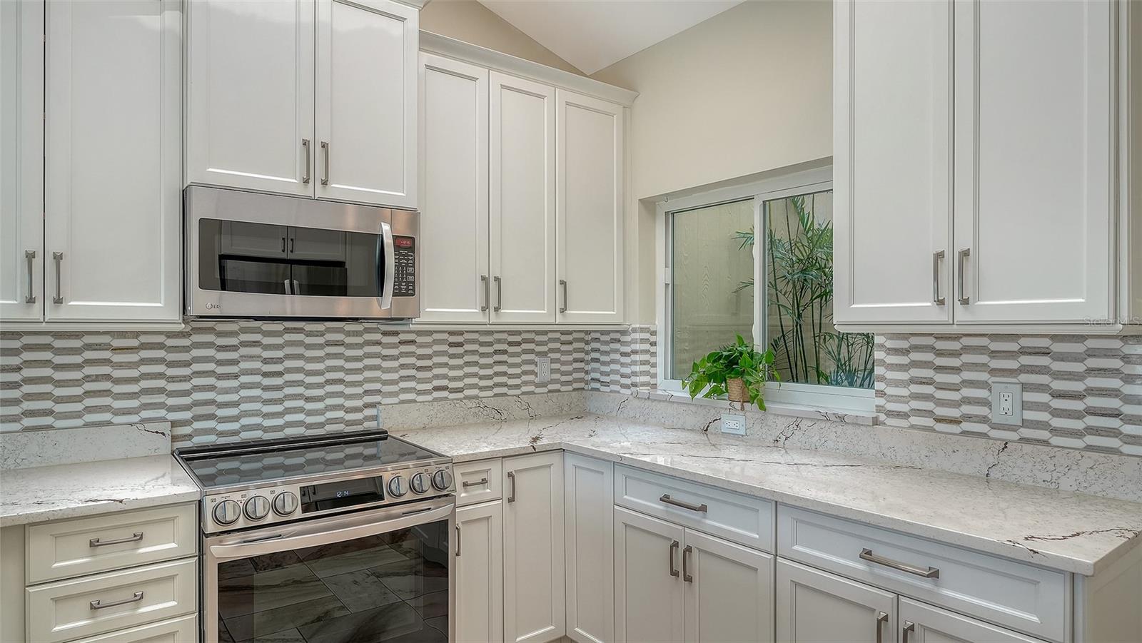 HARBOUR OAKS 2 - Residential