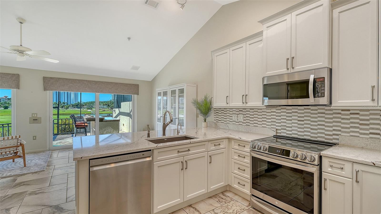 HARBOUR OAKS 2 - Residential