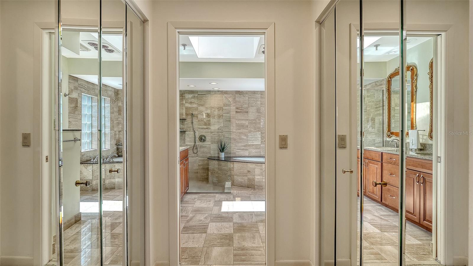 HARBOUR OAKS 2 - Residential