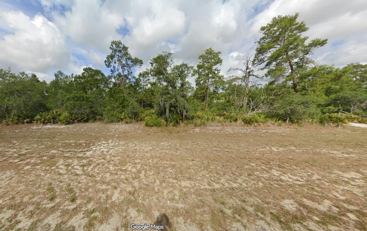 Build your dream home in the rapidly growing and highly sought-after area of Sebring. This property is NOT in an HOA, which allows you to build your home as you wish without architectural restrictions. Sebring is known for its downtown area, "The Circle," which is a historic 1920s district with a unique circular design, as well as its natural attractions like Highlands Hammock State Park and numerous lakes.