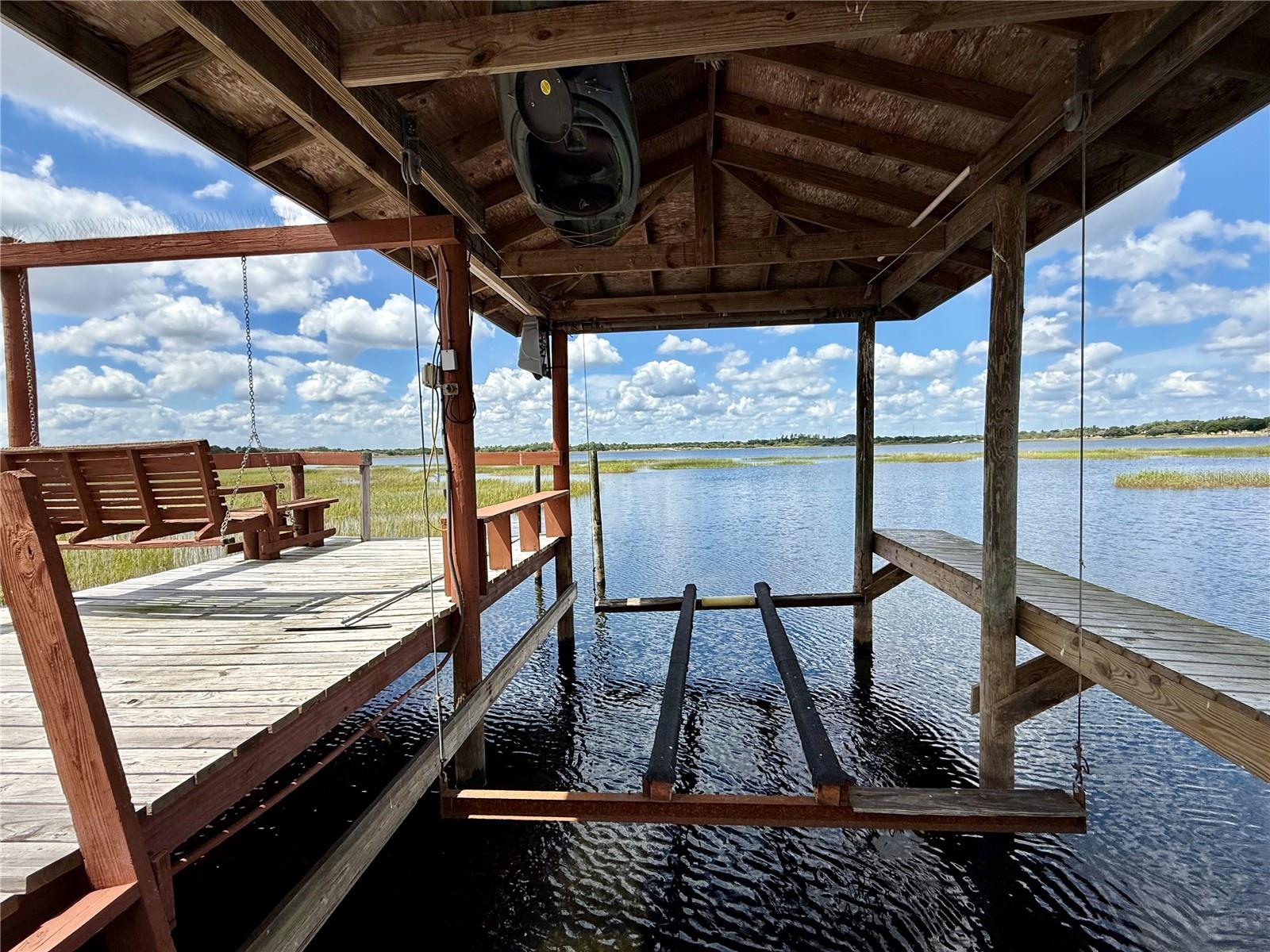 AVON LAKES SUB - Residential