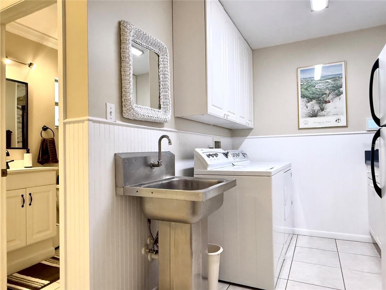 AVON LAKES SUB - Residential