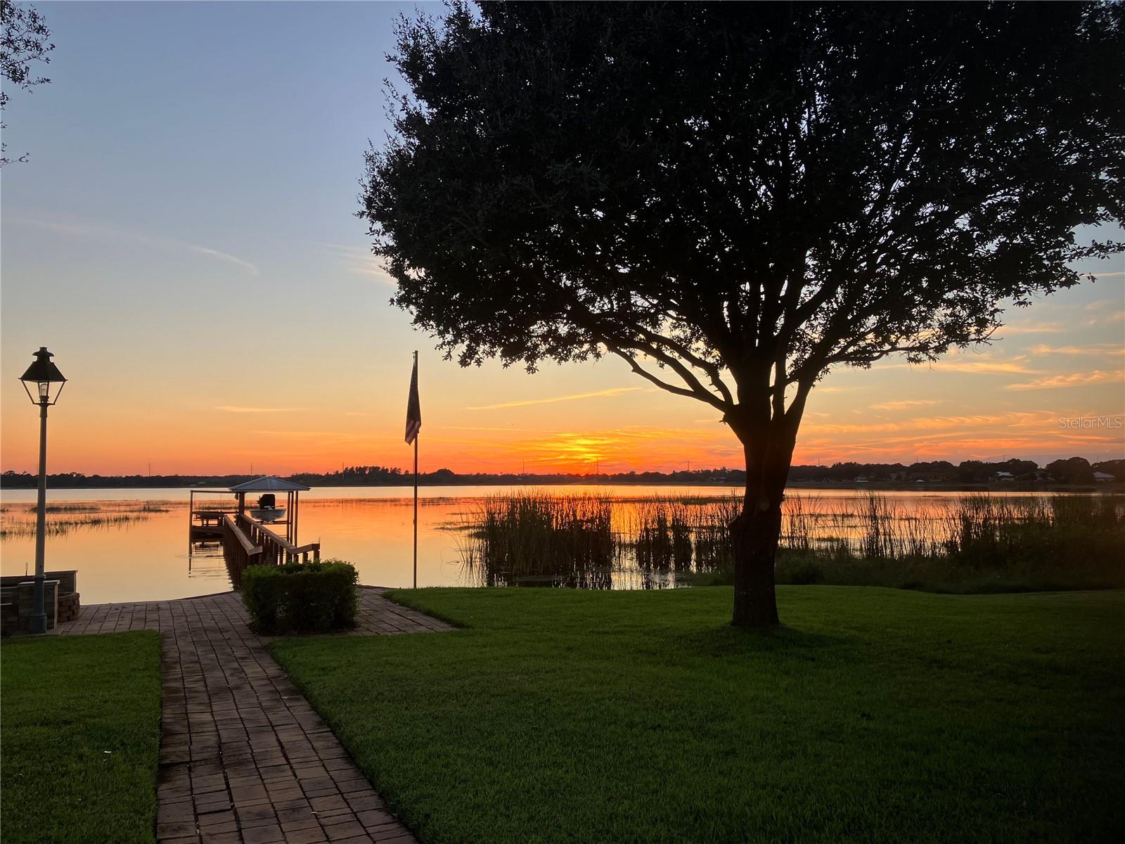 77 W LAKE DAMON DRIVE