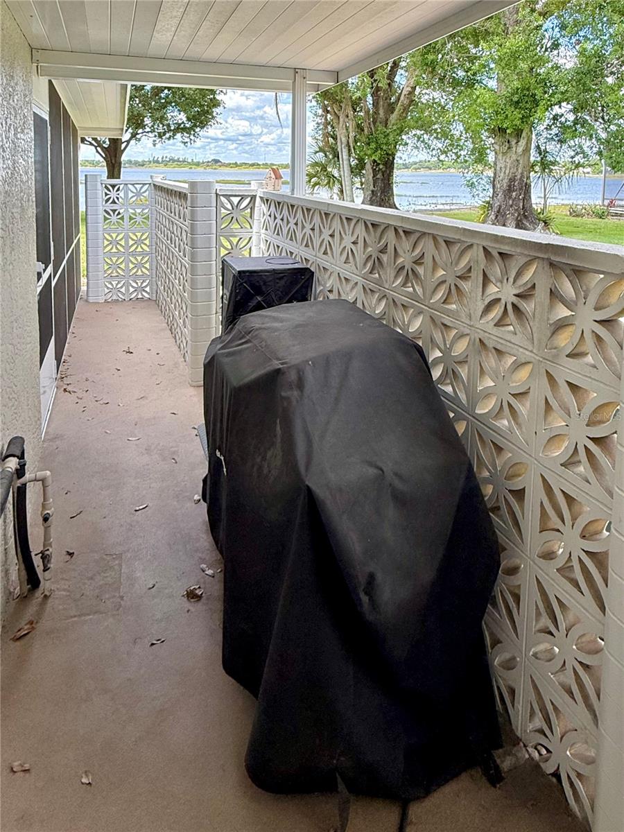 AVON LAKES SUB - Residential