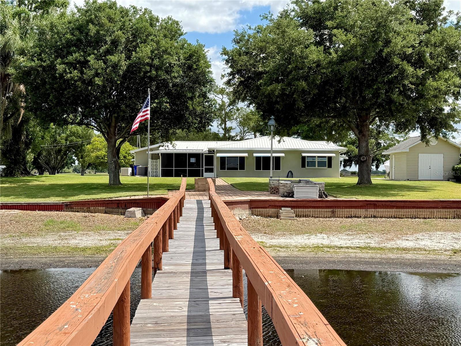 AVON LAKES SUB - Residential