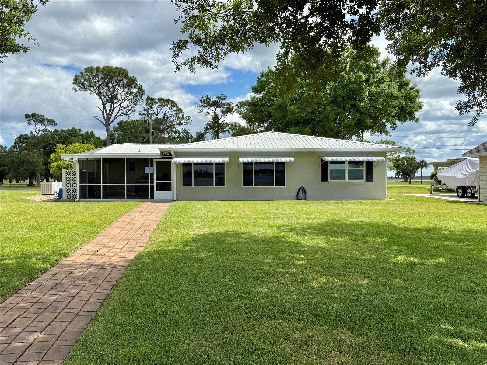 AVON LAKES SUB - Residential