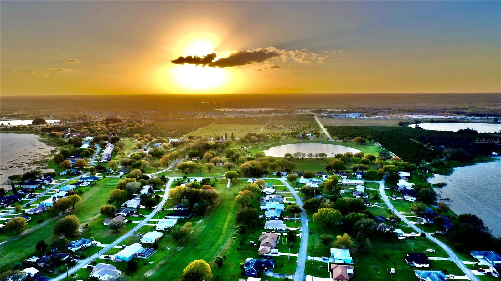 AVON LAKES SUB - Residential