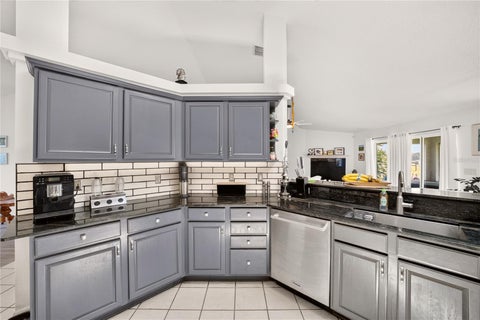 Tiny photo for 20462 SW 36th Street, Dunnellon, FL 34431 (MLS # N6145427)