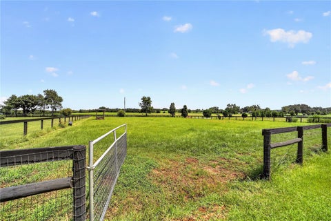 Tiny photo for 20462 SW 36th Street, Dunnellon, FL 34431 (MLS # N6145427)