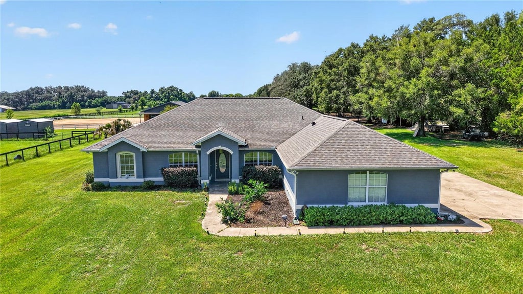 Photo of 20462 SW 36th Street, Dunnellon, FL 34431 (MLS # N6145427)