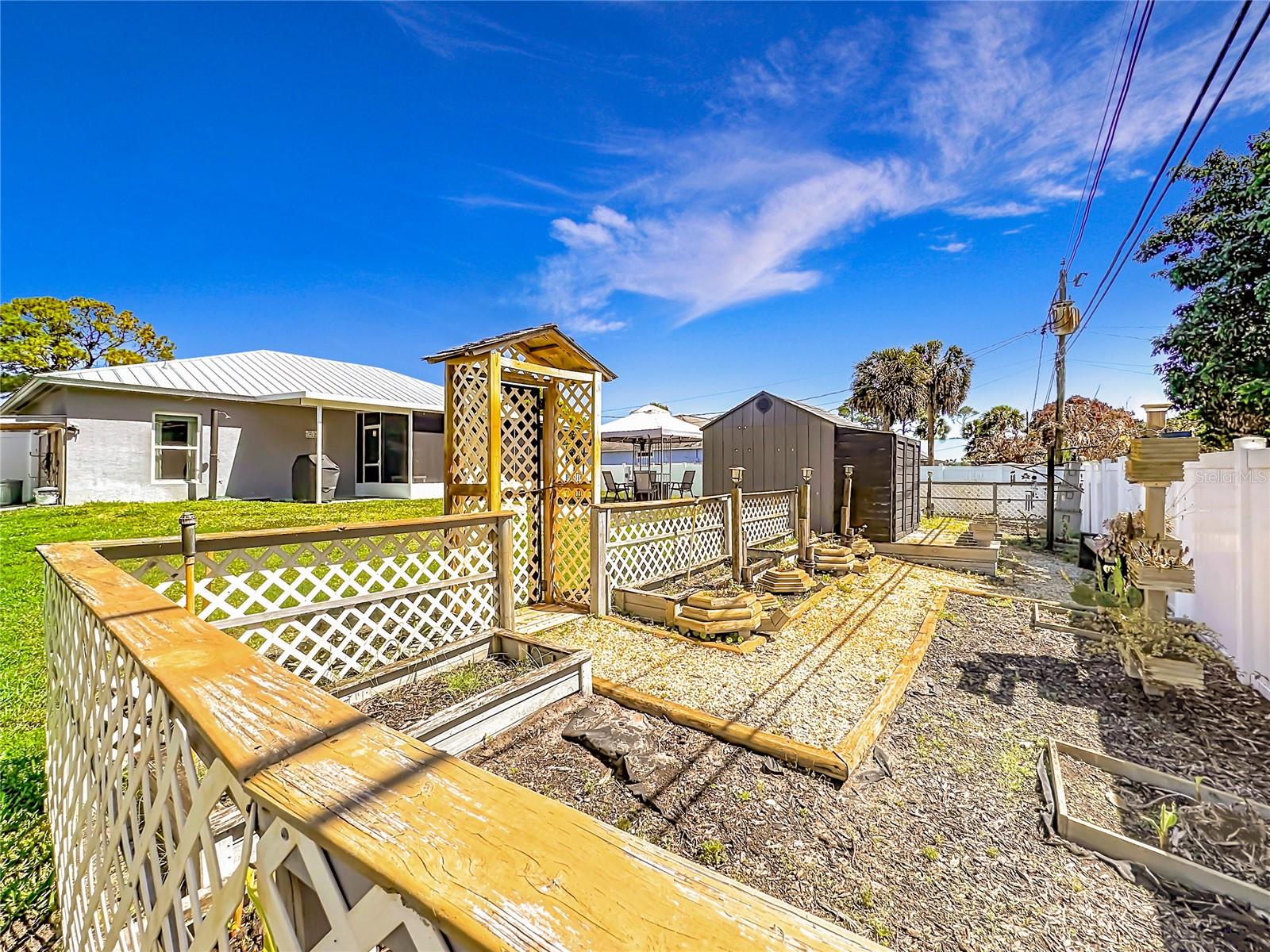 VERO BEACH HIGHLANDS - Residential