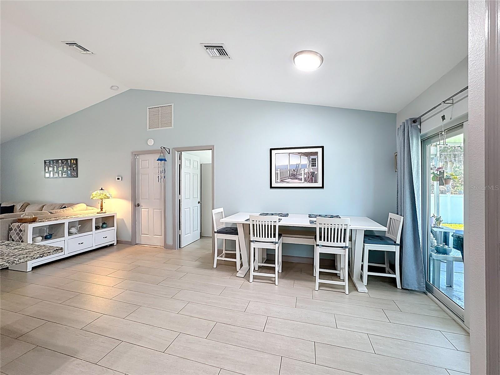 VERO BEACH HIGHLANDS - Residential