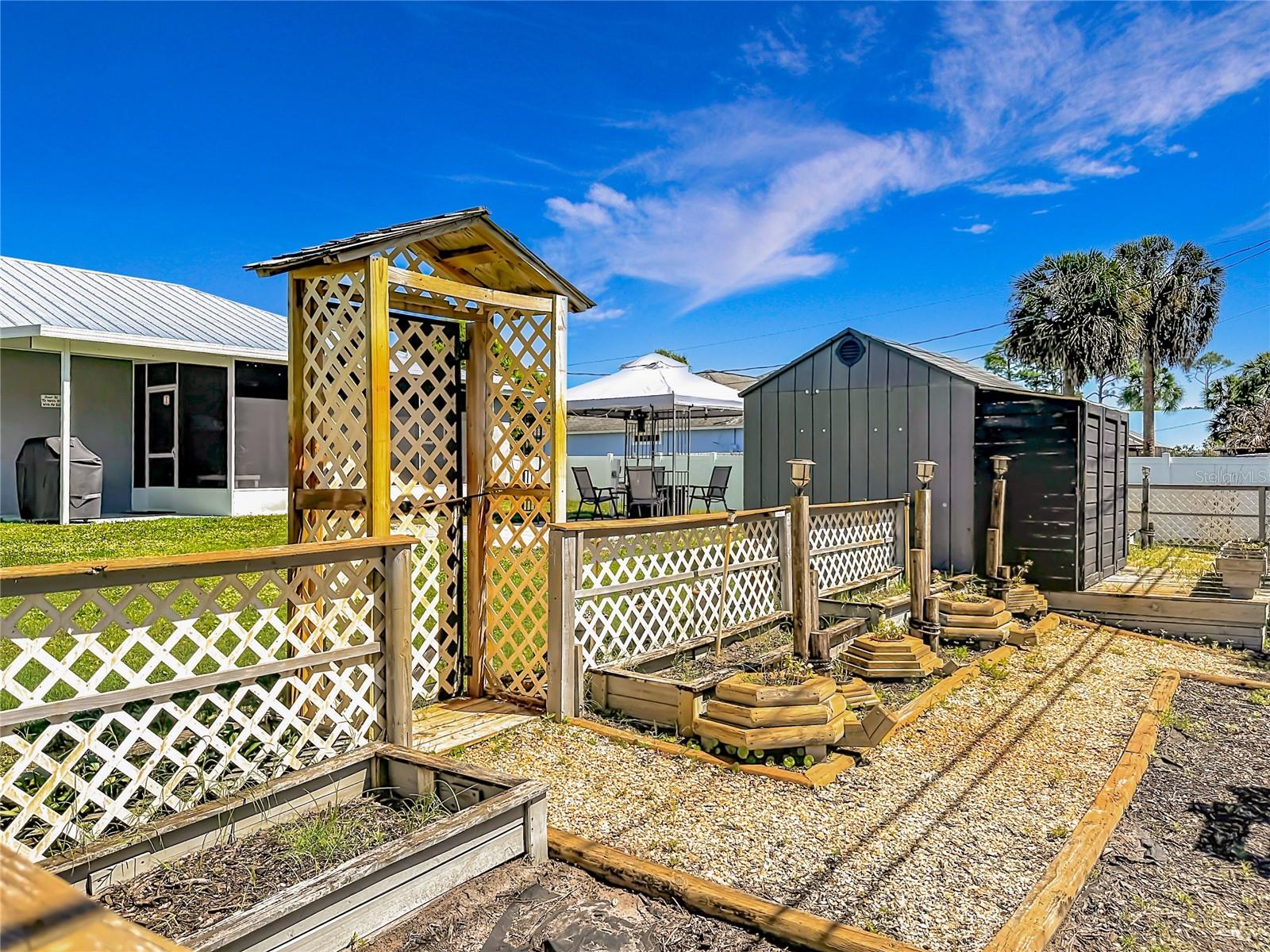 VERO BEACH HIGHLANDS - Residential