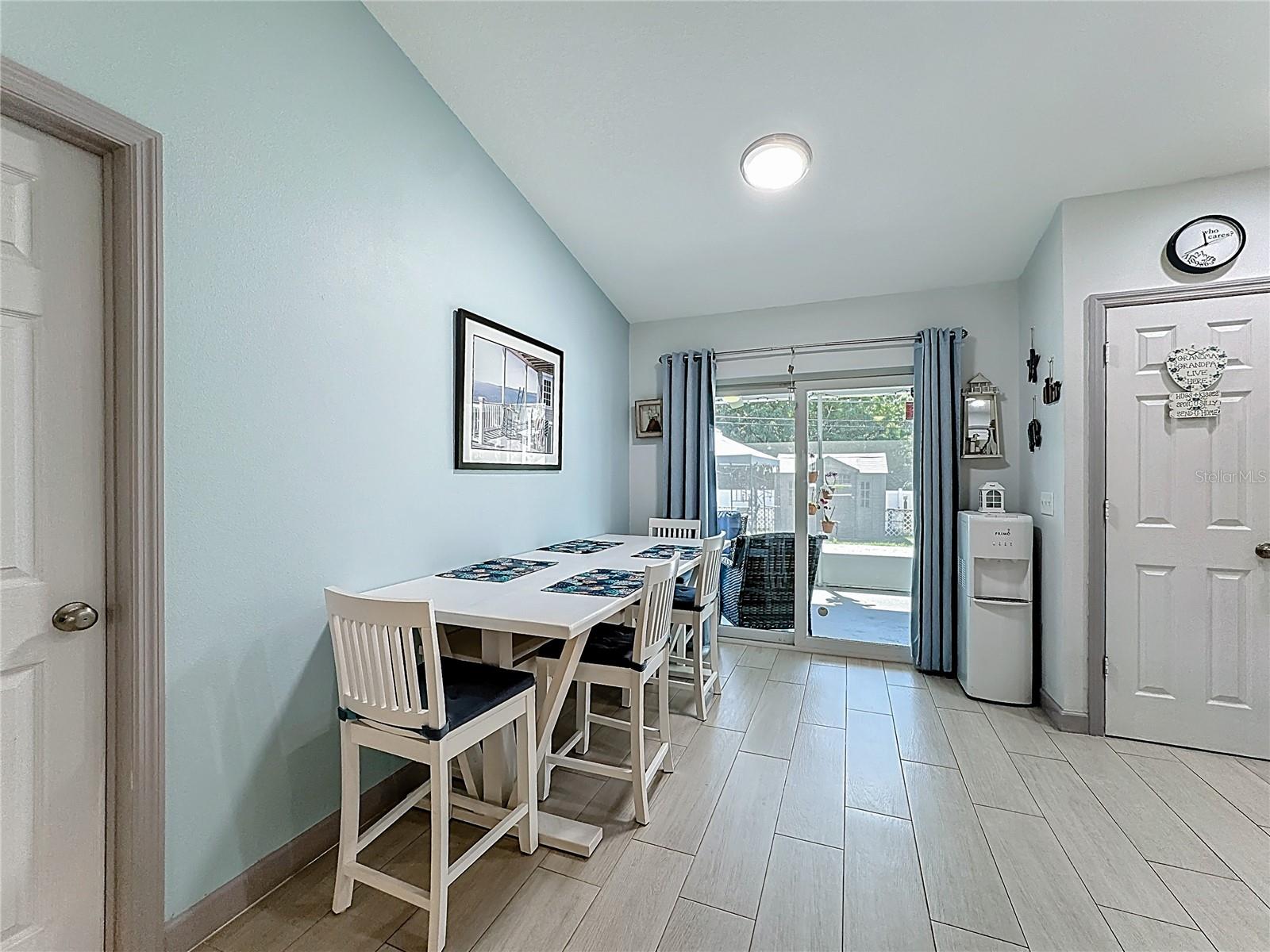 VERO BEACH HIGHLANDS - Residential