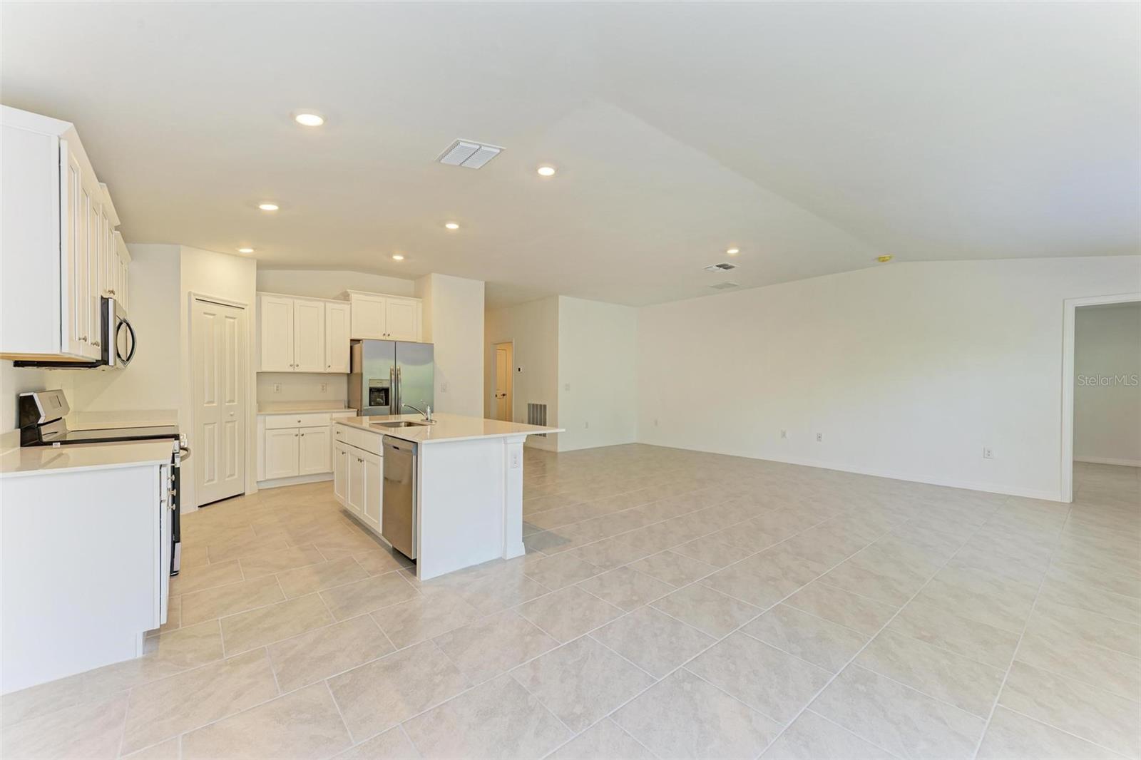PORT CHARLOTTE SEC 020 - Residential Lease