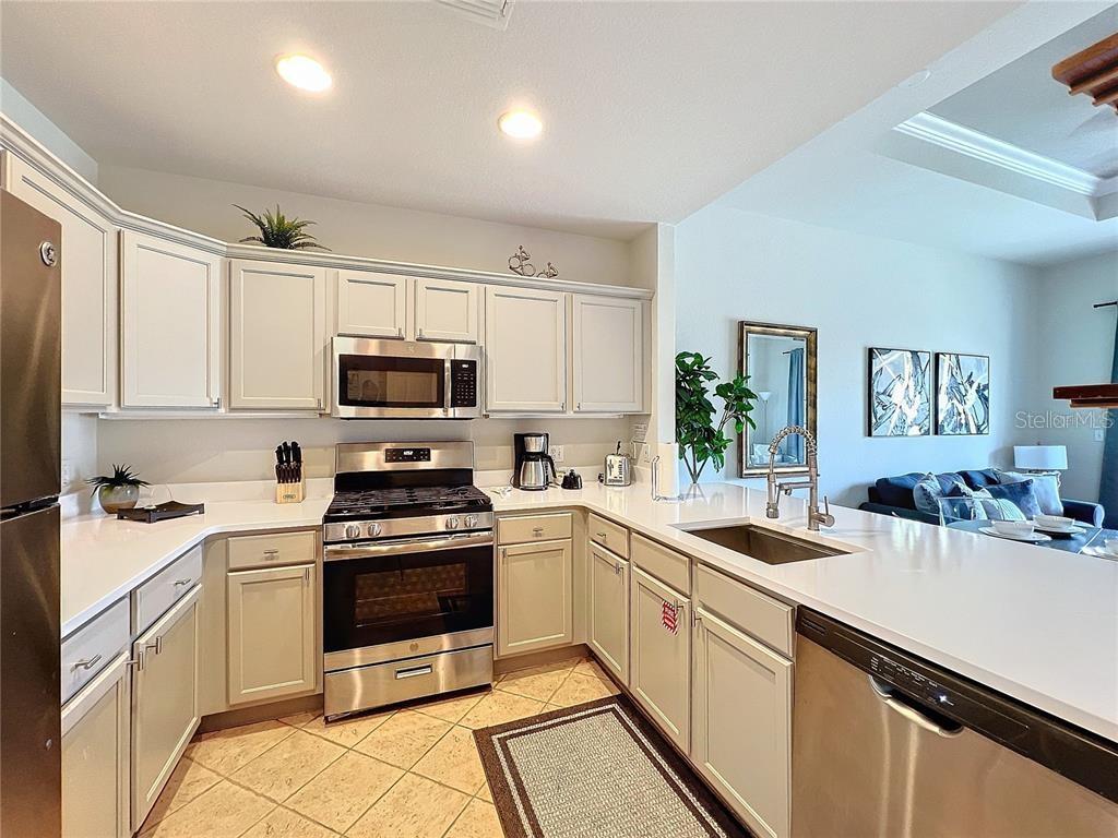 1328 SEVEN EAGLES COURT - Photo 3
