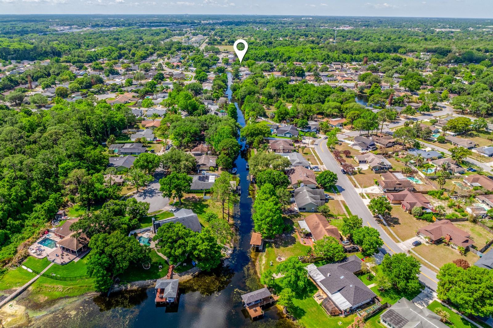 UNIVERSITY SHORES - Residential