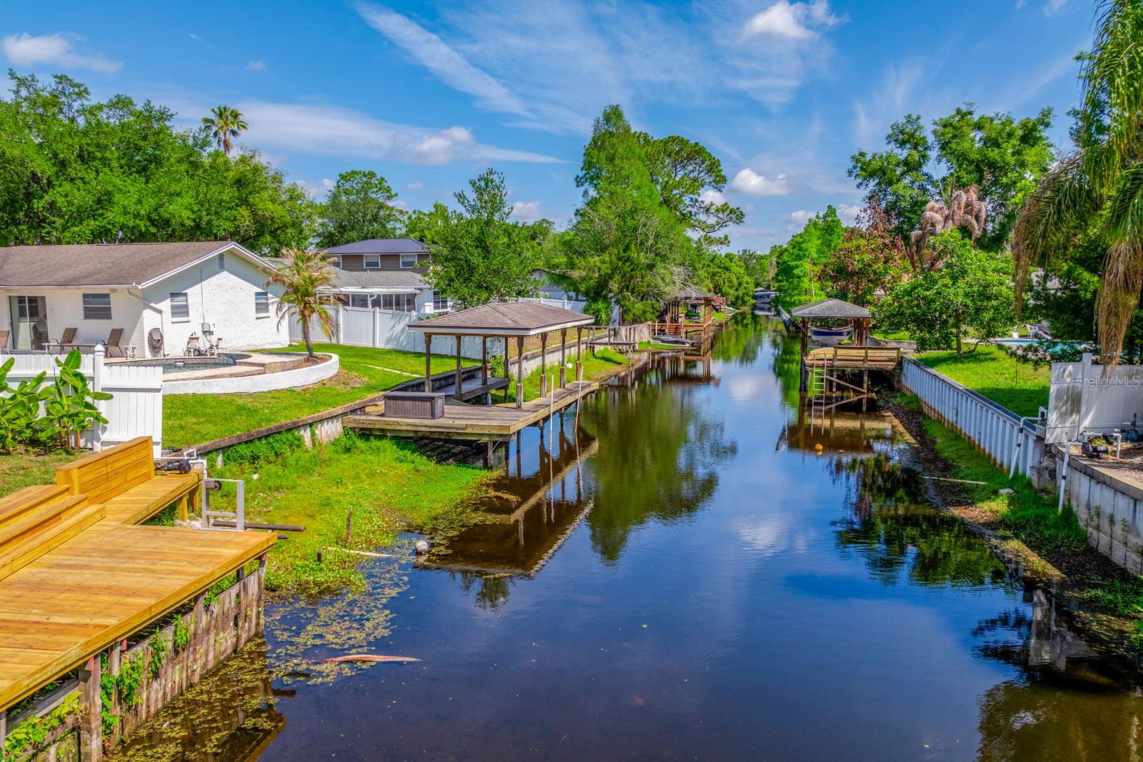 UNIVERSITY SHORES - Residential