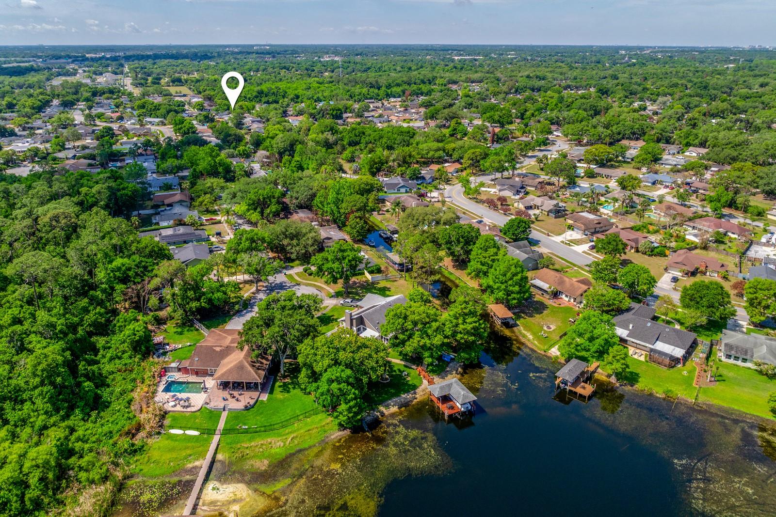 UNIVERSITY SHORES - Residential