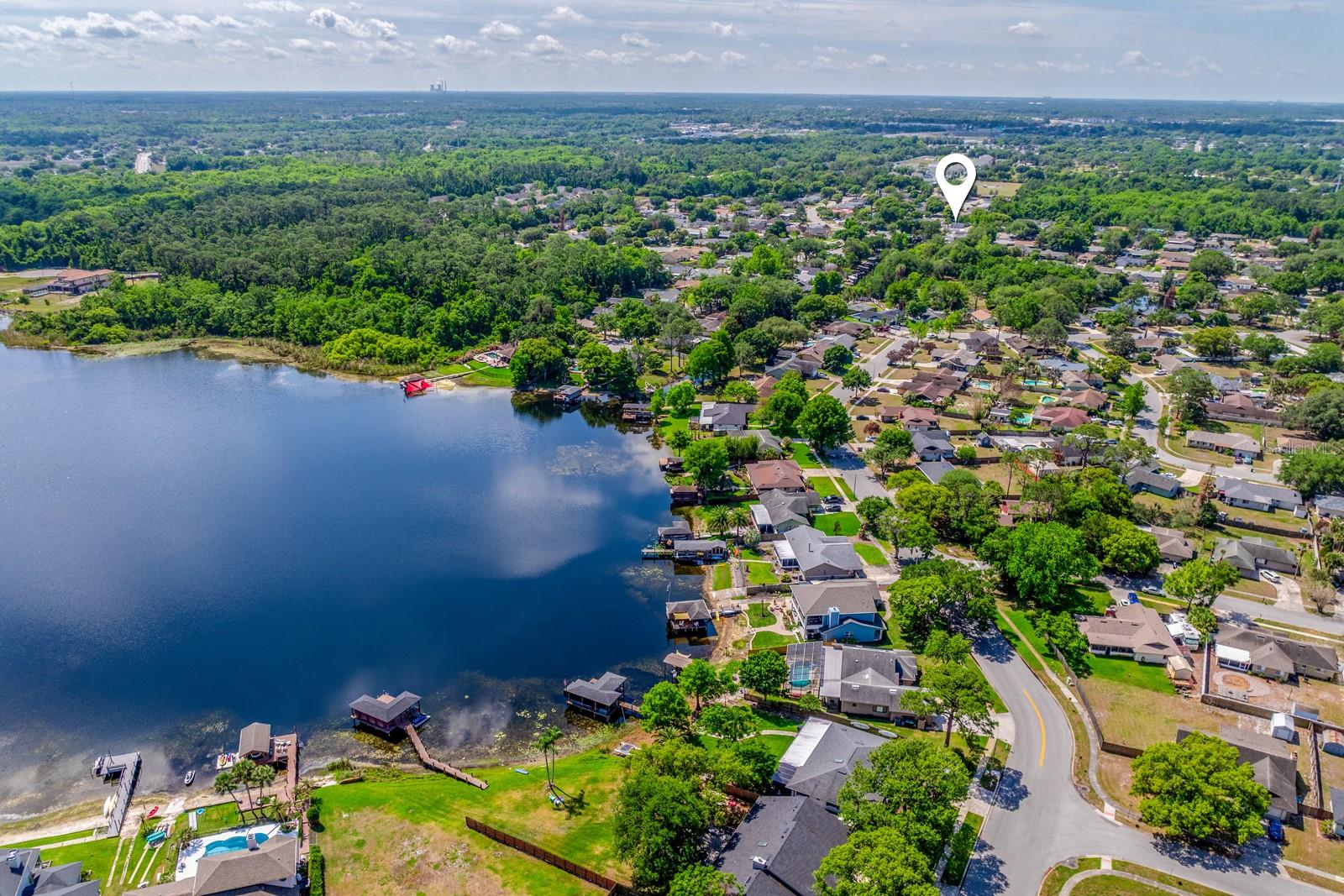 UNIVERSITY SHORES - Residential