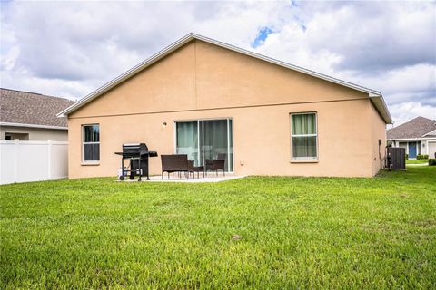 A home in LAKELAND